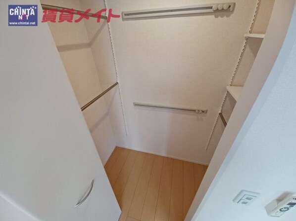 Ｄ-ｒｏｏｍ出来山の物件内観写真